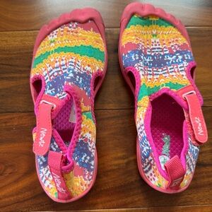 Kids Vibrant Multicolor Water Shoes Size 2/3